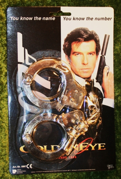 007-goldeneye-handcuffs