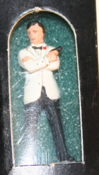 007 little lead soldier fig (3)