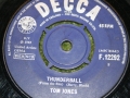 007-thunderball-single-3