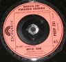 hitchhikers guide marvin single (5)