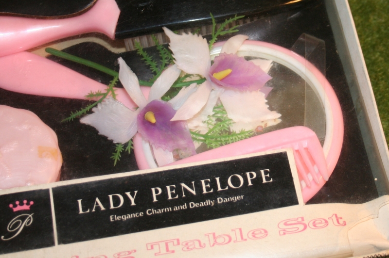 lady-p-dressing-table-set-6